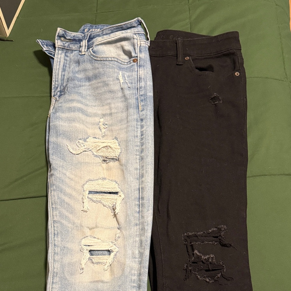 Men’s American Eagle Jeans Stylish Ripped Blue and Black Jeans 30x30